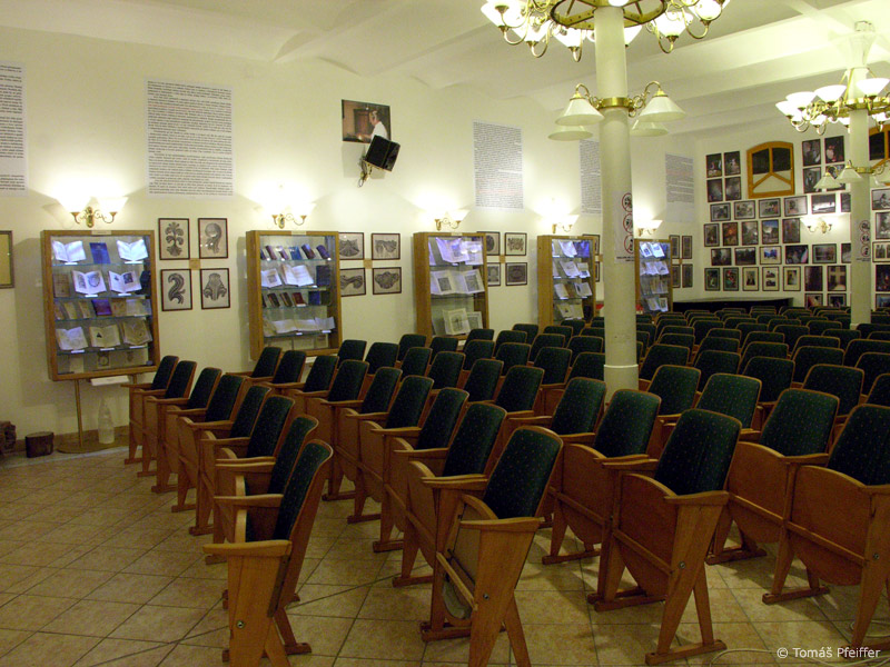 MOSTRE &nbsp; 30. 3. 2008 - MEMORIA DELLO SPIRITO ossia STORIA DELLO SPIRITISMO IN BOEMIA &nbsp; &nbsp; &nbsp; << 13/15 >>
