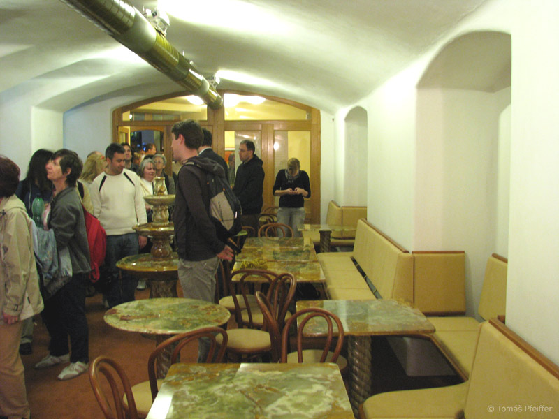 Exposiciones &nbsp; 30. 3. 2011 &nbsp; &nbsp; &nbsp; << 13/32 >>