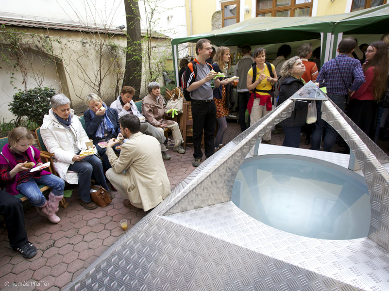 Exposiciones &nbsp; 30. 3. 2011 &nbsp; &nbsp; &nbsp; << 14/32 >>