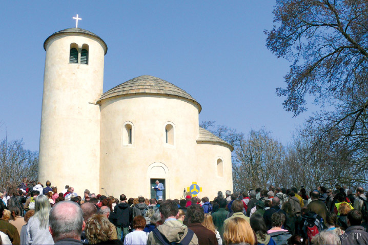Slavnost dne otevřeného nebe - Hora Říp 30. 3. 2011